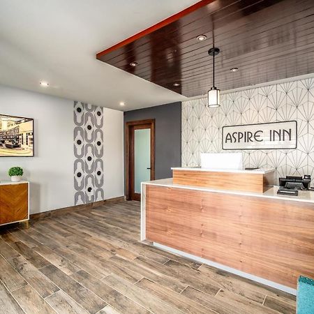 Aspire Inn Studios & Spas ベルフラワー エクステリア 写真