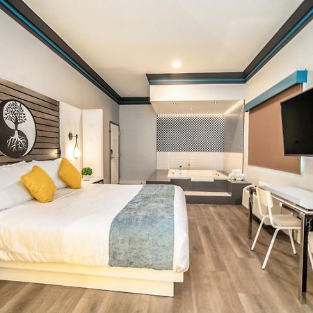 Aspire Inn Studios & Spas ベルフラワー エクステリア 写真